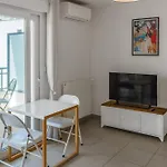 L'allegria - Peaceful - Sea - Private Car Park Apartment
