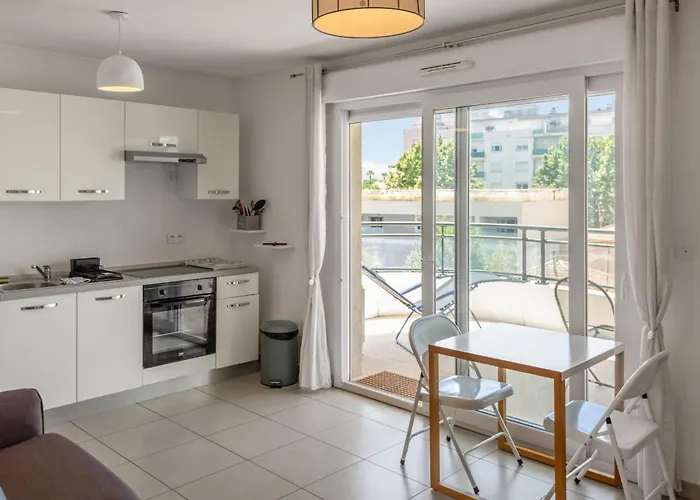 L'allegria - Peaceful - Sea - Private Car Park Apartamento Antibes